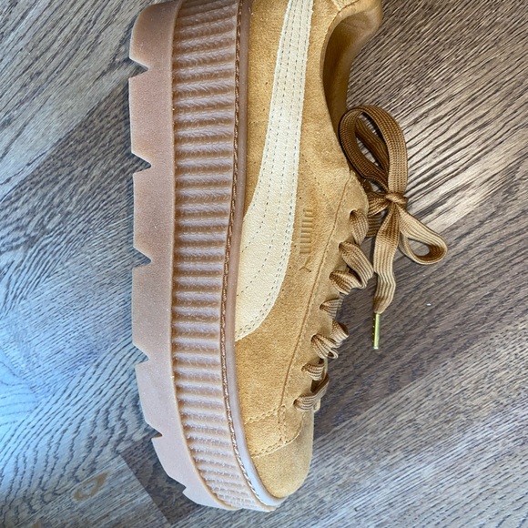 Never Worn - Picture 3 of 4